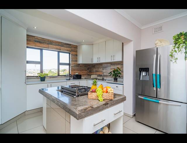 3 BEDROOM HOUSE TO LET IN RESERVOIR HILLS